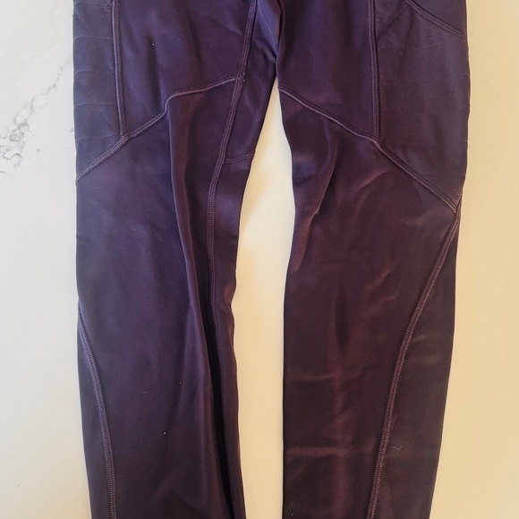 Lululemon invigorate high rise right sz6 - Picture 3 of 4